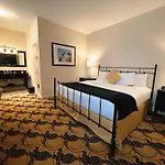 Hotel Manoir D\'Auteuil